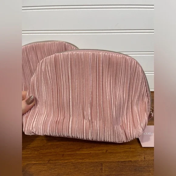 Ulta Beauty Pink Makeup Bags - Picture 11 of 11